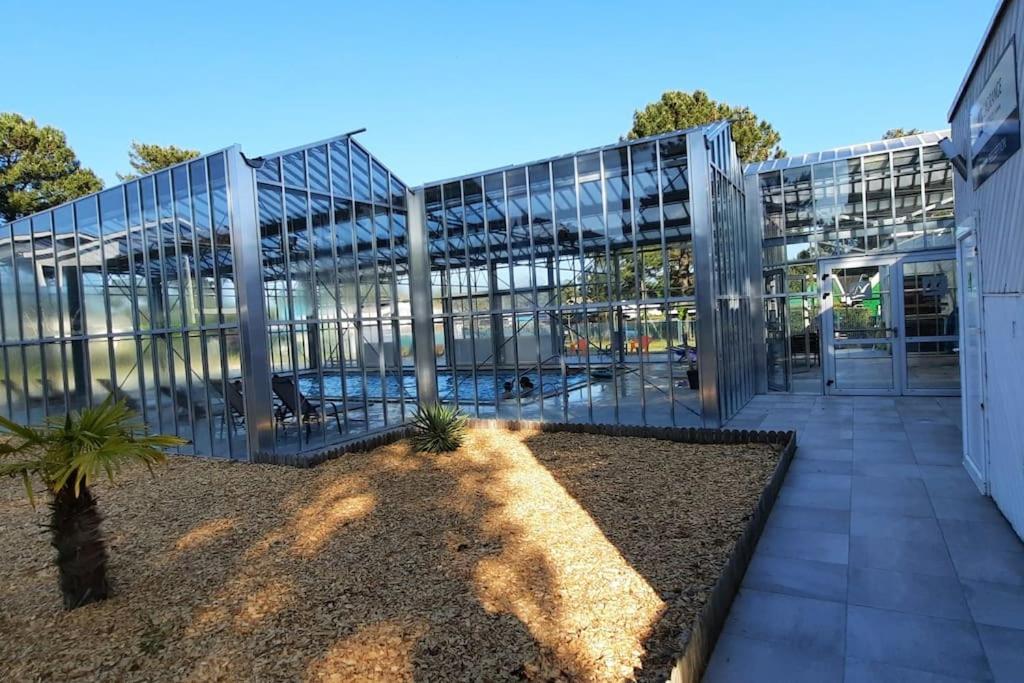 Chez Ced Et Laeti, Appartement Prive Avec Jardin Et Terrasse Dans Residence L'Estuaire Muni D'Une Piscine Couverte Et Aire De Jeu, Linge De Lit Et De Salle D'Eau Ainsi Que Tele, Compris Dans Le Tarif Profitez A Fond De Notre Belle Region Le Verdon-sur-Mer Dış mekan fotoğraf