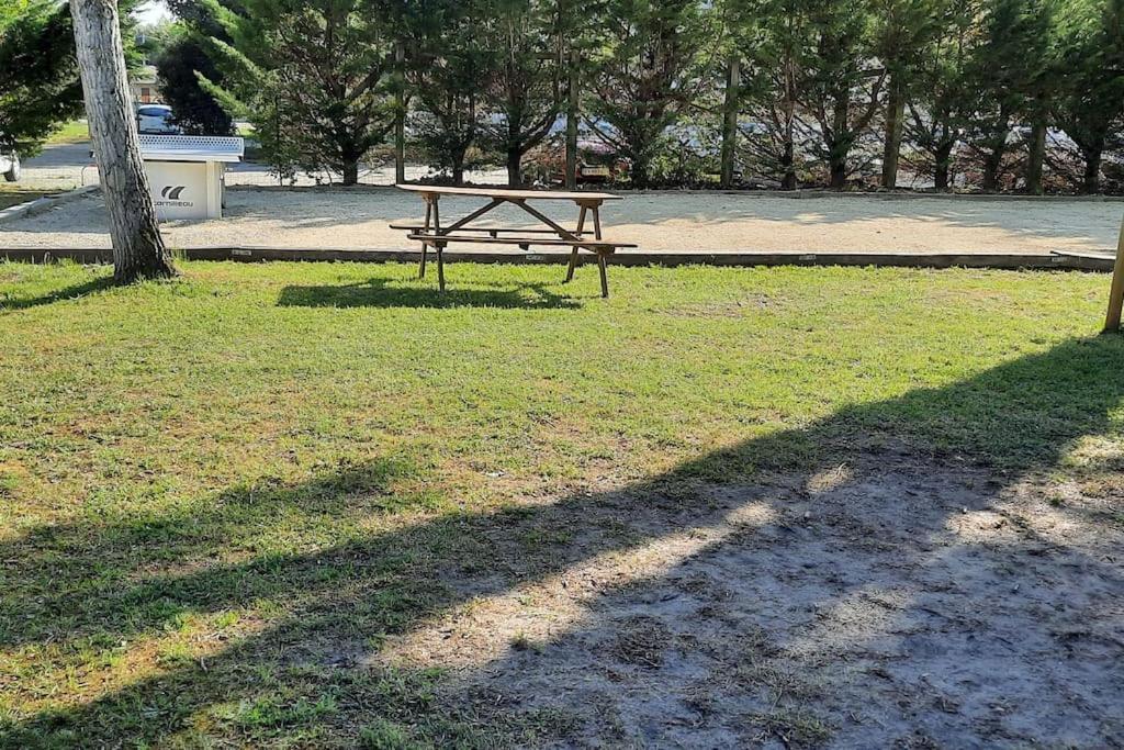 Chez Ced Et Laeti, Appartement Prive Avec Jardin Et Terrasse Dans Residence L'Estuaire Muni D'Une Piscine Couverte Et Aire De Jeu, Linge De Lit Et De Salle D'Eau Ainsi Que Tele, Compris Dans Le Tarif Profitez A Fond De Notre Belle Region Le Verdon-sur-Mer Dış mekan fotoğraf