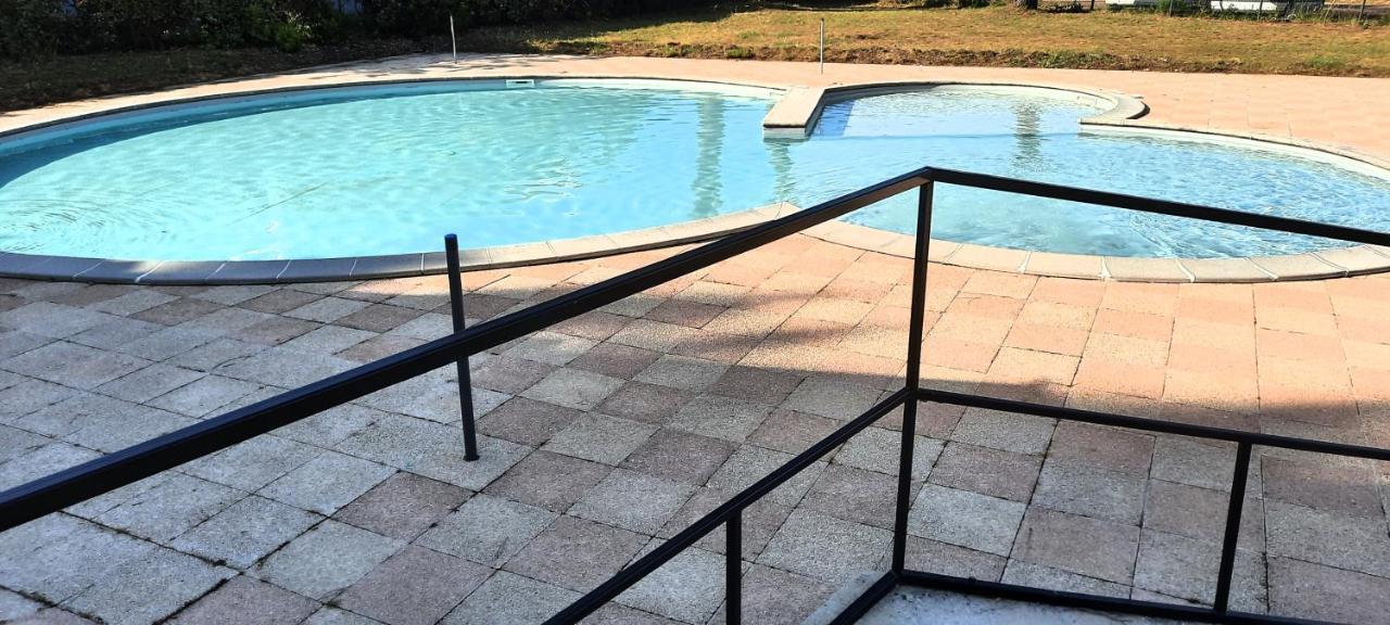 Chez Ced Et Laeti, Appartement Prive Avec Jardin Et Terrasse Dans Residence L'Estuaire Muni D'Une Piscine Couverte Et Aire De Jeu, Linge De Lit Et De Salle D'Eau Ainsi Que Tele, Compris Dans Le Tarif Profitez A Fond De Notre Belle Region Le Verdon-sur-Mer Dış mekan fotoğraf